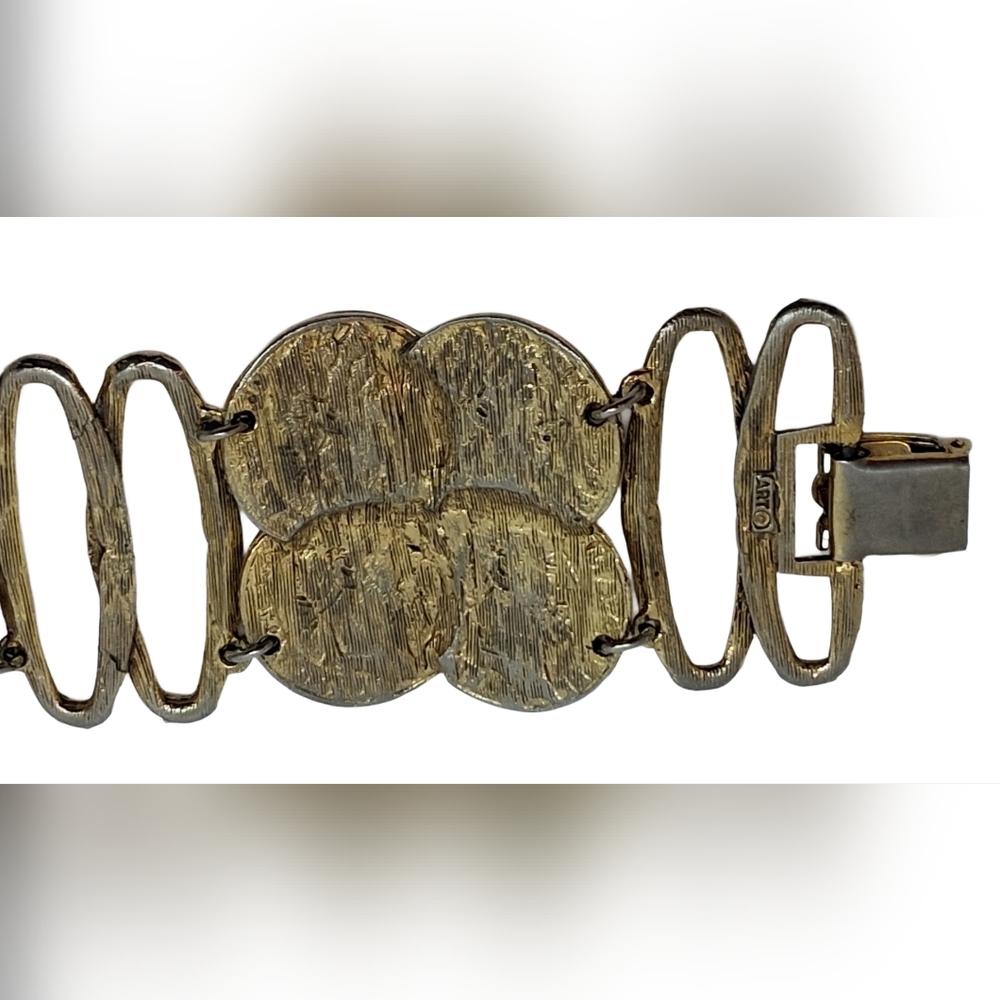 Vintage ART Signed Coin Medallion Bracelet Gold Tone Etruscan Revival - Picture 9 of 11